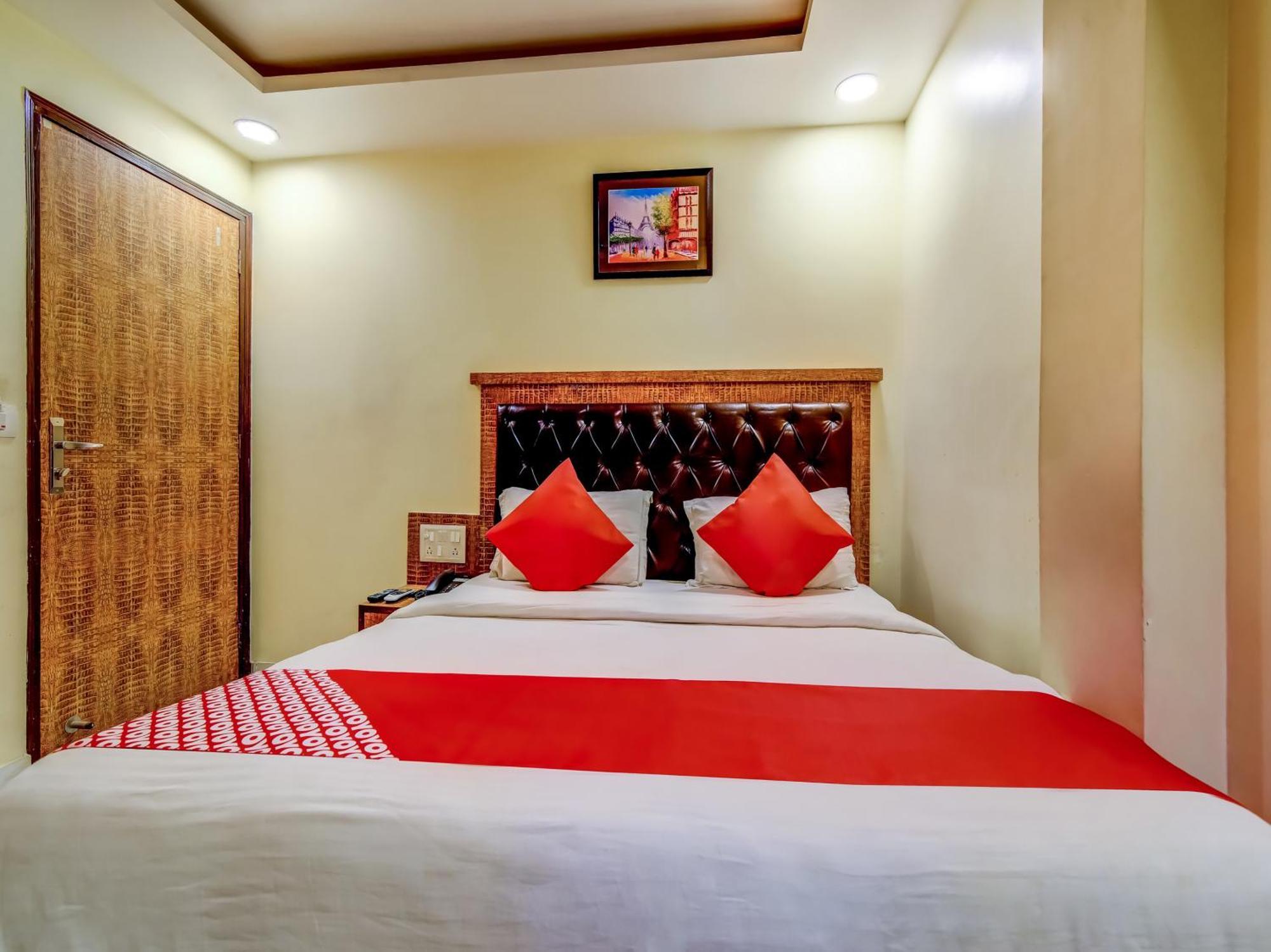 Hotel Sarthak Palace - By Pooja Hospitality Nueva Delhi Exterior foto
